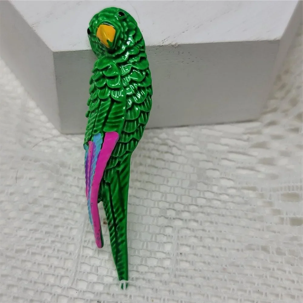 Vintage Green Parrot Metal Brooch Pin Bird